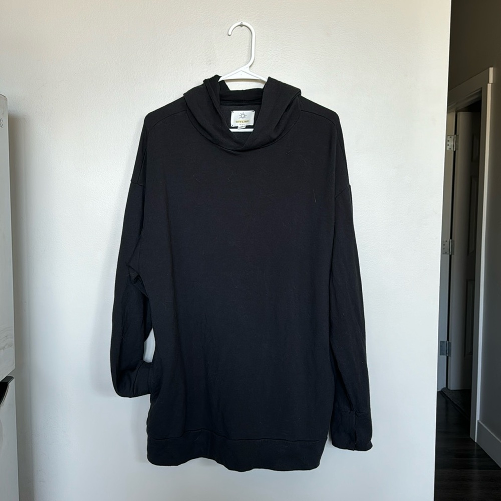 Black Aerie offline medium hoodie with thumb holes and pocket